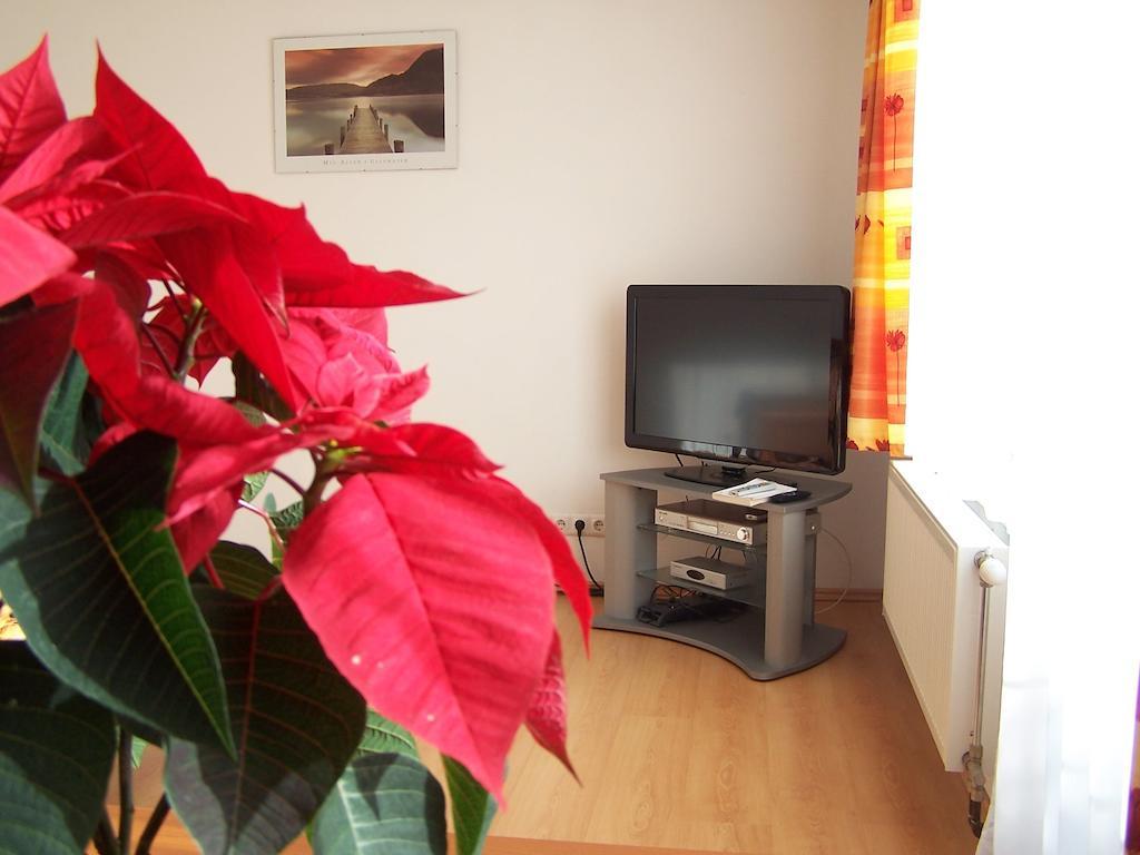 Akacia Apartment - Free Inside Parking, 2 Bedrooms, Garden, Next To Centre ブダペスト 部屋 写真